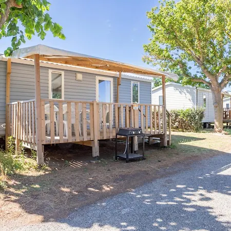 Mobilhome 4-6 Personnes *